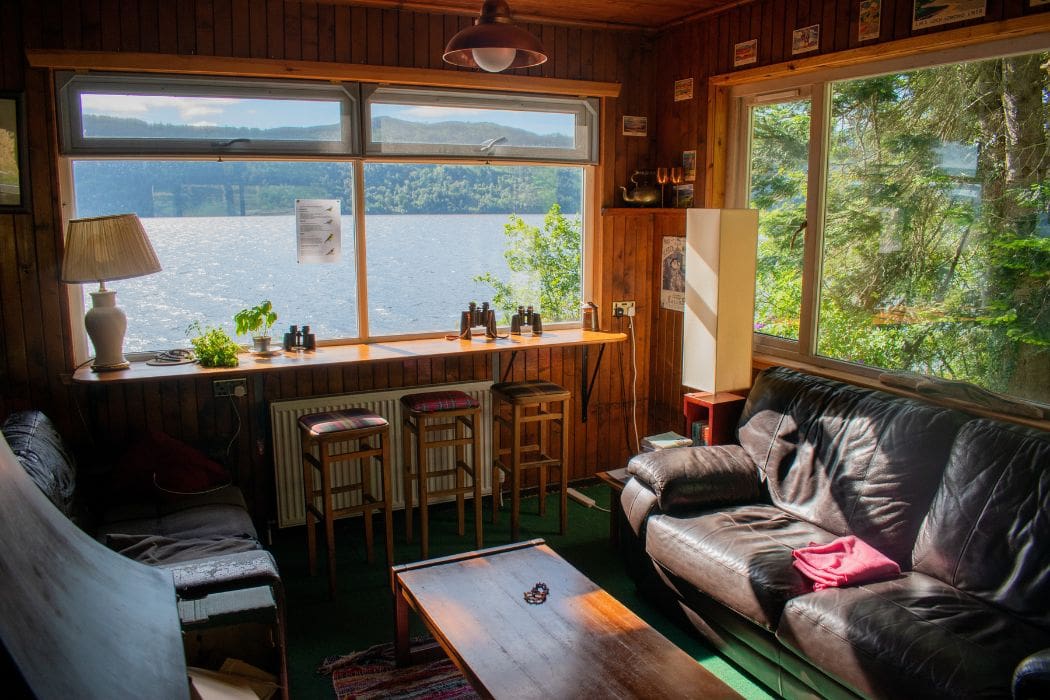 Lochside Hostel Lounge